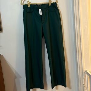 Banana Republic green women’s pant in 12P new with tags